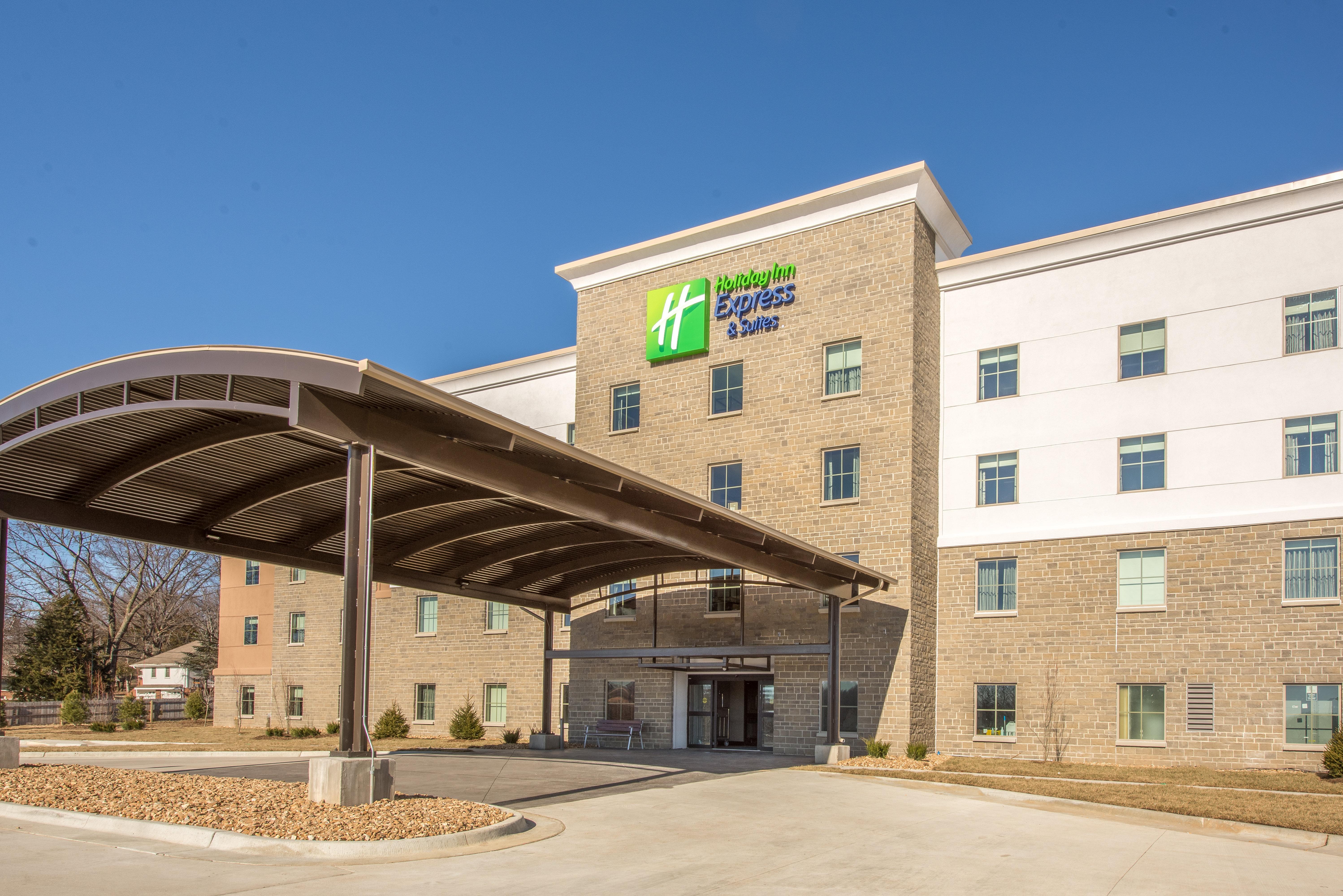 Holiday Inn Express Shawnee, An Ihg Hotel Exterior photo